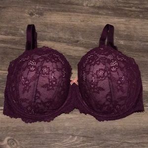 Victoria secret NWOT 36DD  adjustable straps